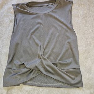 Crewneck tank